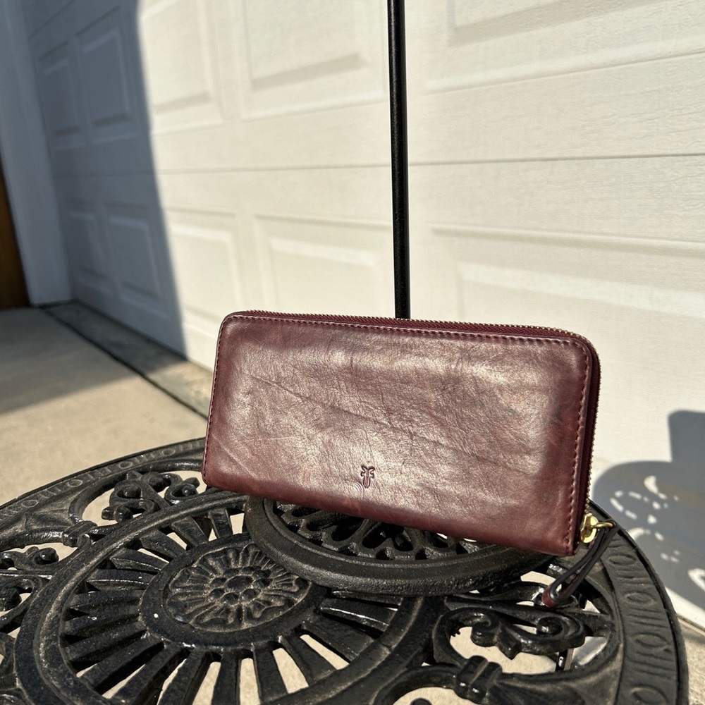 Frye Zip Around Wallet - Excellent condition